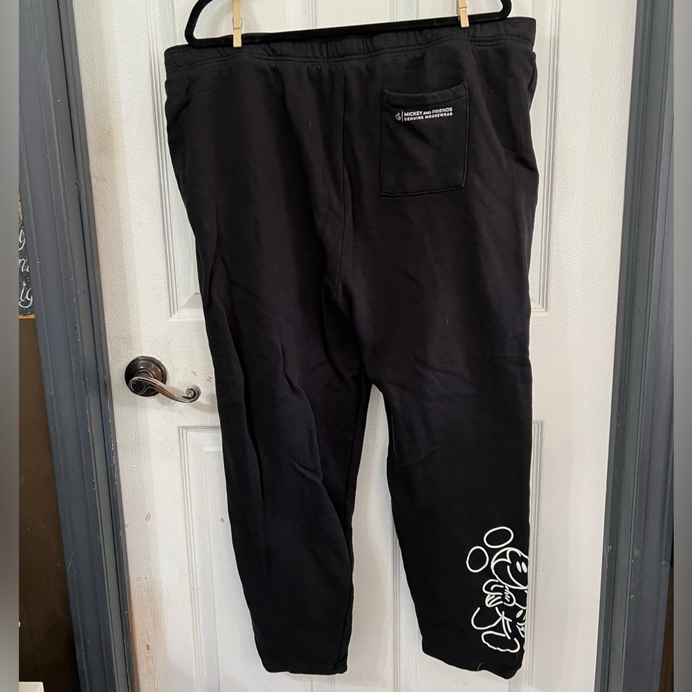 Disney Mickey Mouse Sweatpants pants Joggers XL Like new Outline black white